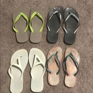 4 pairs Havaianas flip flops